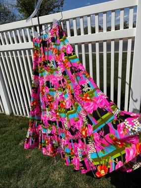 Skirt 1970’s Vintage Home Made Fabulous, Waist 36”, Hips 50”, Length 38”